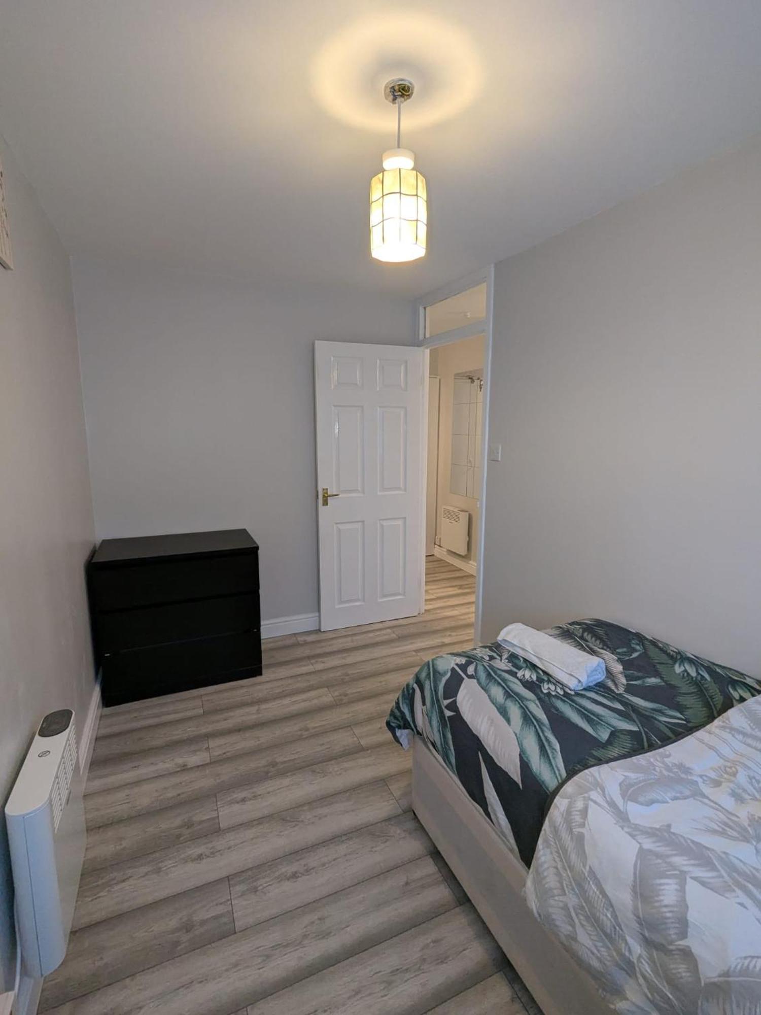 A&A Apartment Basildon Nevendon Exterior photo